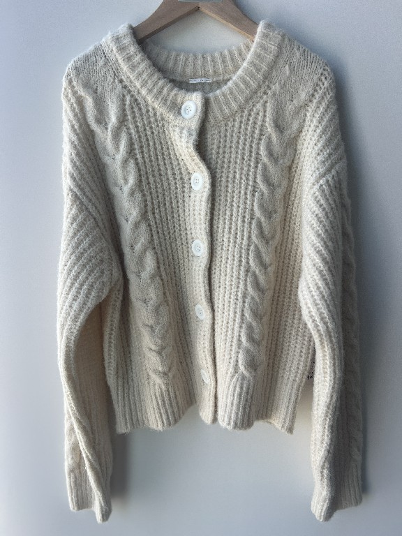 Cardigan de malha grossa feminina